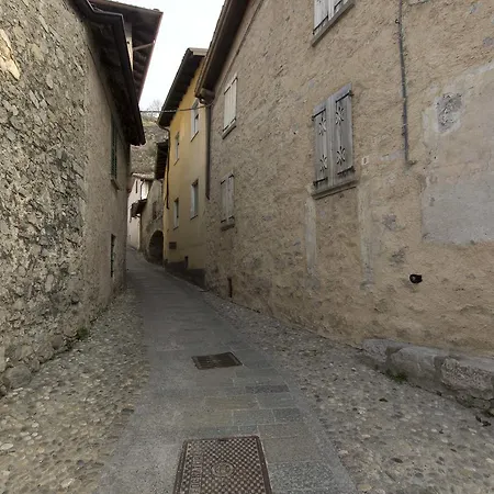 Casa Madali' - Nel Borgo Marone